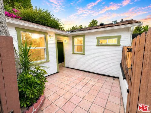 6853 Alta Loma Ter, Los Angeles, CA, 90068-3123 | Card Image