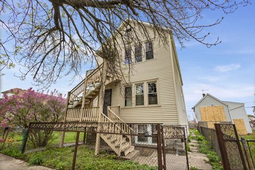 8405 S Baltimore Ave, CHICAGO, IL, 60617-2526 | Card Image