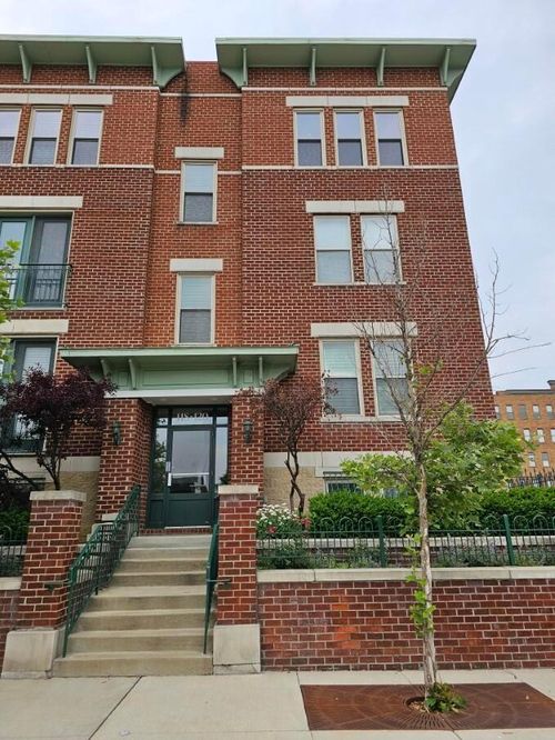 apt-2-120 E Mound St, Columbus, OH, 43215-7403 | Card Image