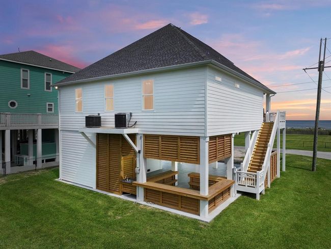 2301 Trinidad, House other with 4 bedrooms, 3 bathrooms and 1 parking in Crystal Beach TX | Image 42