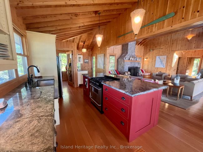 D-44 Wallbridge Island N/A, Home with 5 bedrooms, 3 bathrooms and 4 parking in Parry Sound Remote Area ON | Image 9