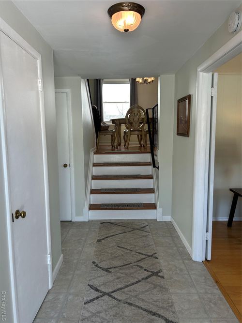 5 Sheldon Dr, Cornwall, NY, 12518-1615 | Card Image