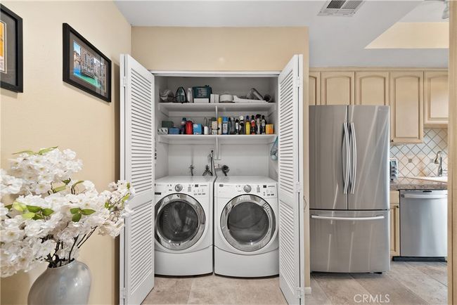 APT-326 - 13331 Moorpark St, Condo with 2 bedrooms, 2 bathrooms and 2 parking in Sherman Oaks CA | Image 30