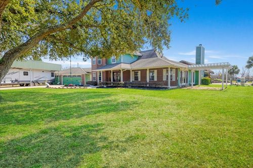 2203 Lomax Dr, La Porte, TX, 77571-9228 | Card Image