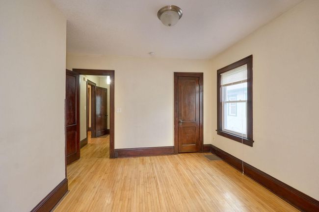 Main level bedroom 1 | Image 20