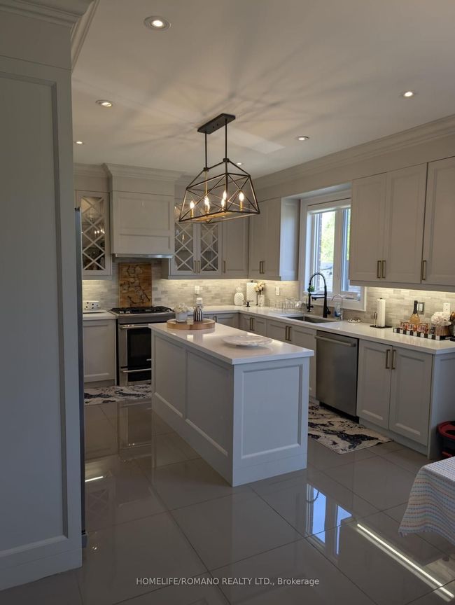 6 Bluff Trail, House other with 5 bedrooms, 5 bathrooms and 4 parking in Nobleton ON | Image 6