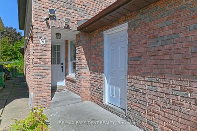 6 Abelard Ave, House other with 4 bedrooms, 4 bathrooms and 6 parking in Brampton ON | Image 2