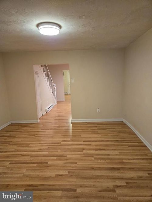 25 E Pall Mall St, WINCHESTER, VA, 22601-4528 | Card Image