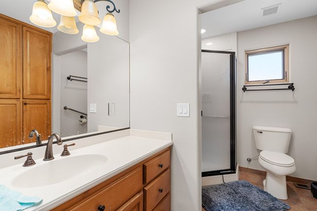Main Level 3/4 bath | Image 51