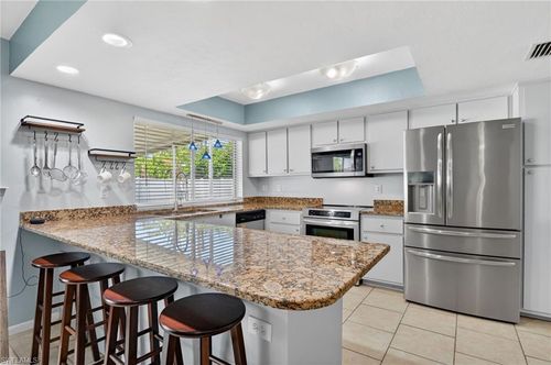 1305 Se 37th Ter, Cape Coral, FL, 33904-7118 | Card Image