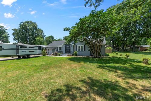 907 Taylor St, Sikeston, MO, 63801-5010 | Card Image