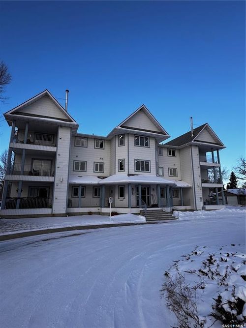 304-800 Hartney Ave, Weyburn, SK, S4H0L8 | Card Image