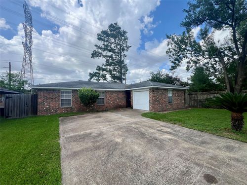 10670 Norton Dr, Houston, TX, 77043-2037 | Card Image