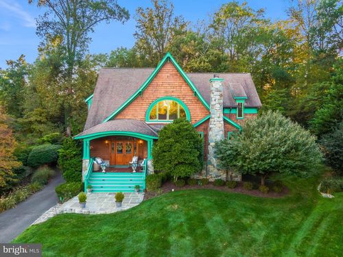 961 Nicholas Cir Se, VIENNA, VA, 22180-5900 | Card Image