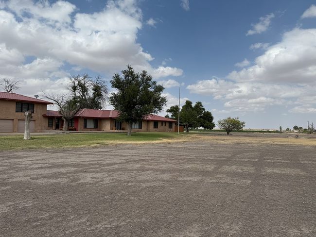 8610 State Highway 17, House other with 6 bedrooms, 4 bathrooms and 3 parking in Balmorhea TX | Image 52