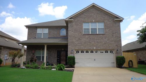 2444 Bell Manor Dr Sw, Huntsville, AL, 35803-3427 | Card Image