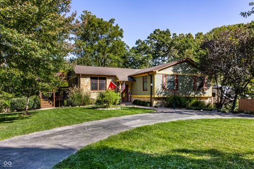 4009 Cedar Hills South Dr, Greenwood, IN, 46143-9484 | Card Image