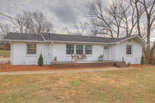 131 Mcbratney Dr, Hendersonville, TN, 37075-4707 | Card Image