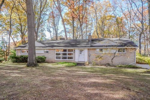 1715 Jackson Ave Nw, Massillon, OH, 44646-2720 | Card Image