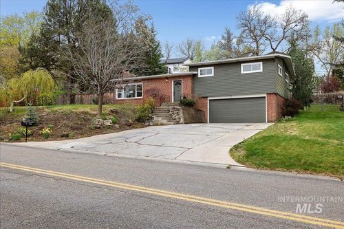 1025 W Highland View Dr, Boise, ID, 83702-1329 | Card Image