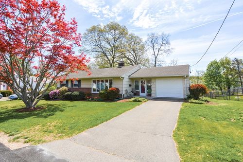 41 Maple Ave, Avon, MA, 02322-1842 | Card Image