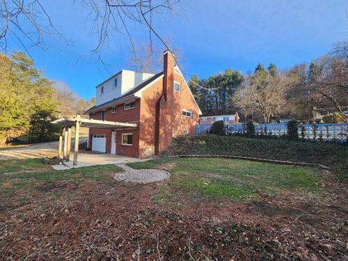 151 Dwellington Dr, Valencia, PA, 16059-2523 | Card Image