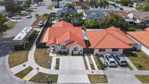 800 Nw 133rd Ave, Miami, FL, 33182-1806 | Card Image