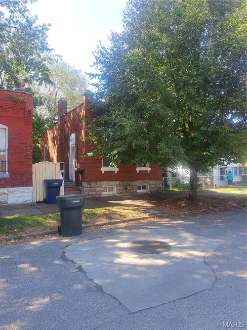3723 Marine Ave, Saint Louis, MO, 63118-4165 | Card Image