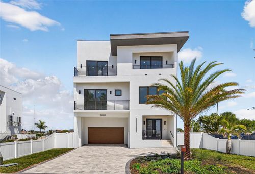 10201 Gulf Blvd, Treasure Island, FL, 33706-4810 | Card Image