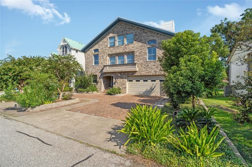 418 Bay Colony Dr, La Porte, TX, 77571-7310 | Card Image