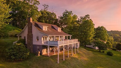 150 Lauren Lane, Franklin, NC, 28734 | Card Image