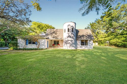 10900 Sw 90th Ave, Miami, FL, 33176-3673 | Card Image