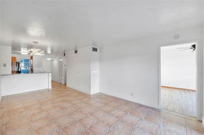 APT-105 - 2226 N Cypress Bend Dr, Condo with 2 bedrooms, 2 bathrooms and null parking in Pompano Beach FL | Image 5