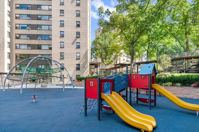 View of communal playground | Image 21