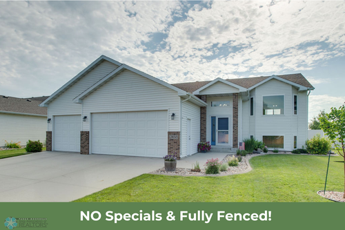 3824 13th St S, Moorhead, MN, 56560-7444 | Card Image