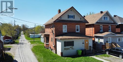 167 John St, Sault Ste. Marie, ON, P6A1P2 | Card Image