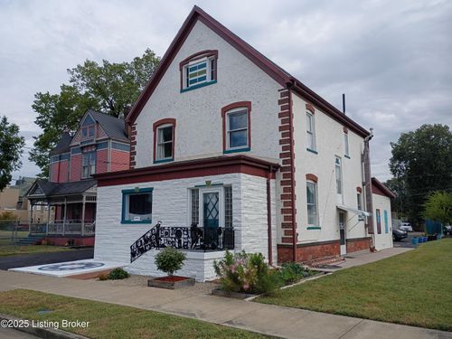 806 Jefferson St, Paducah, KY, 42001-6820 | Card Image