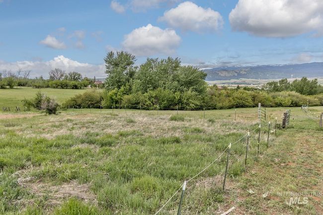 2445 Orchard Rd, House other with 4 bedrooms, 3 bathrooms and 4 parking in Council ID | Image 37