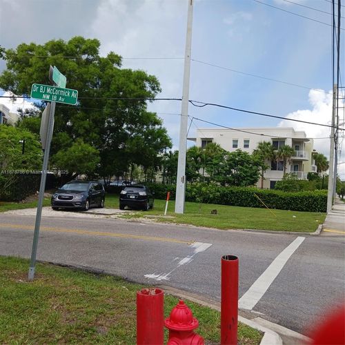1800 Dr Martin Luther King Jr Blvd, POMPANO BEACH, FL, 33069-1904 | Card Image