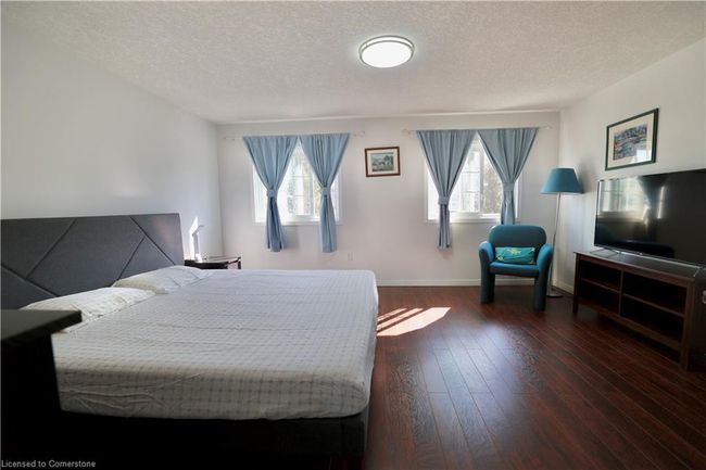 549 Violet St, Townhouse with 3 bedrooms, 3 bathrooms and 2 parking in Waterloo ON | Image 13