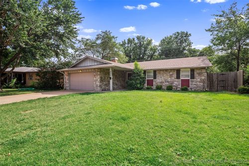 332 Brookline Pl, Bartlesville, OK, 74006-8509 | Card Image