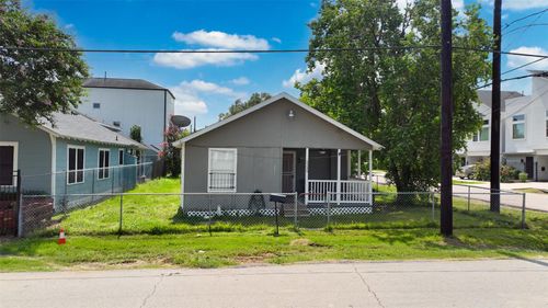 5239 Kiam St, Houston, TX, 77007-1214 | Card Image