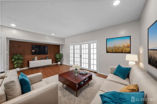 462 Harwick Ct, Townhouse with 2 bedrooms, 3 bathrooms and null parking in Piscataway NJ | Image 26