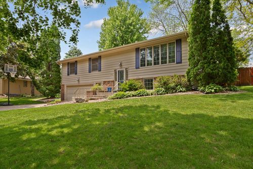 432 Garden Rd, Albert Lea, MN, 56007-1416 | Card Image