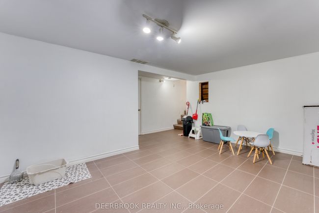 2620 Allyson Ave, House other with 4 bedrooms, 2 bathrooms and 2 parking in Windsor ON | Image 26