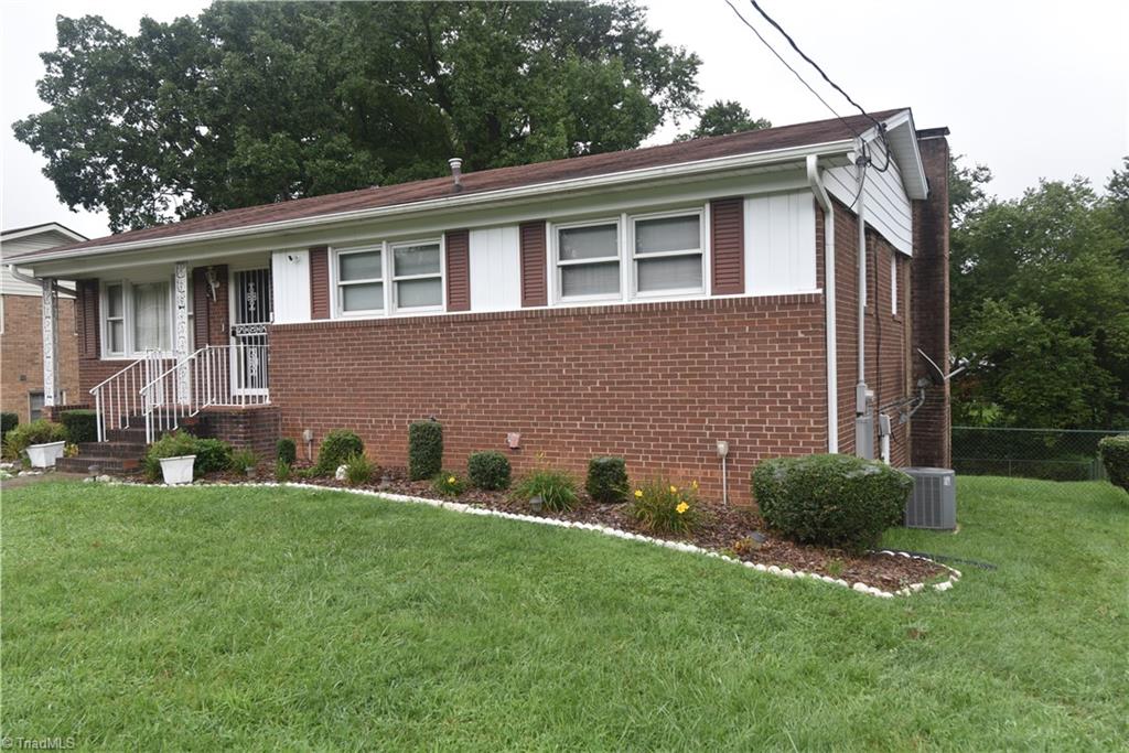 Whitfield Rd, Winston Salem, NC 27105