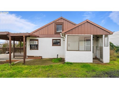 85576 Highway 11, Milton-Freewater, OR, 97862-7310 | Card Image