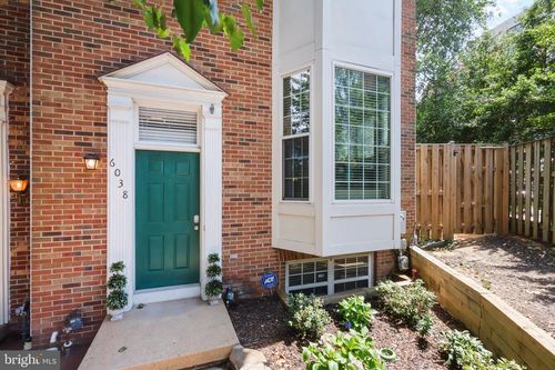 6038 Lincolnia Rd, ALEXANDRIA, VA, 22312-2736 | Card Image