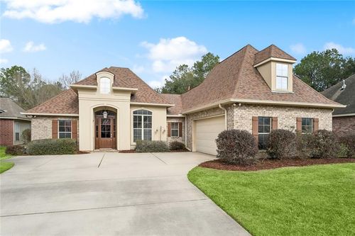 829 Sand Fox Run, Madisonville, LA, 70447-3145 | Card Image