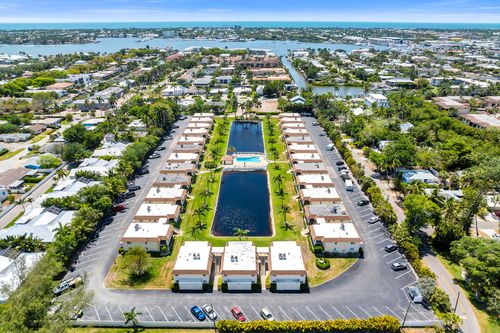 apt-g2-1155 Sandpiper St, NAPLES, FL, 34102-0542 | Card Image